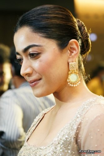 Rashmika-15