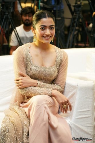 Rashmika-17
