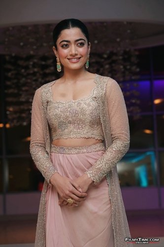 Rashmika-37
