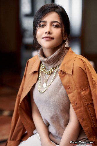 Rishika-Kapoor-3