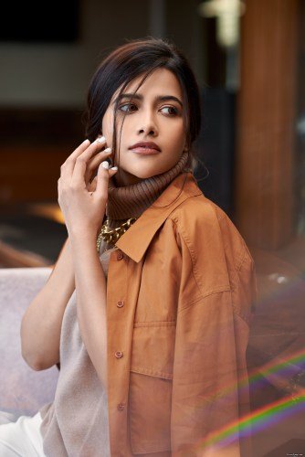 Rishika-Kapoor-5