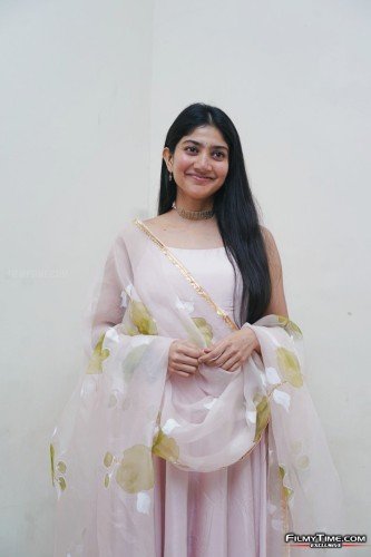 saipallavi-ssr-prerelease-11