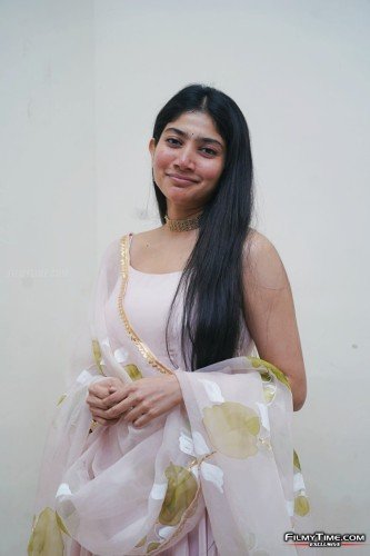 saipallavi-ssr-prerelease-15
