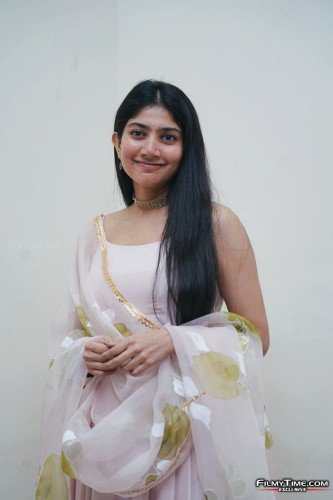 saipallavi-ssr-prerelease-2