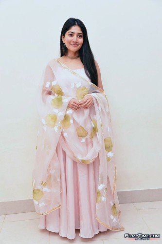 saipallavi-ssr-prerelease-28