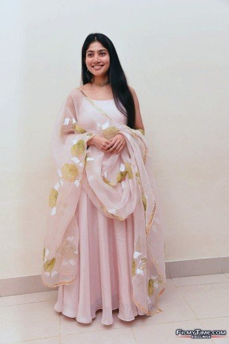 saipallavi-ssr-prerelease-31