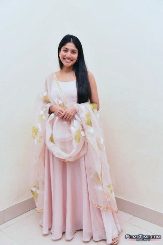 saipallavi-ssr-prerelease-32