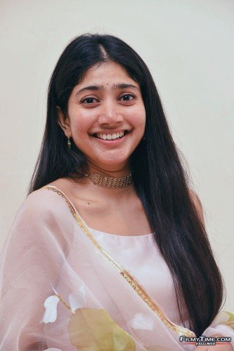saipallavi-ssr-prerelease-38
