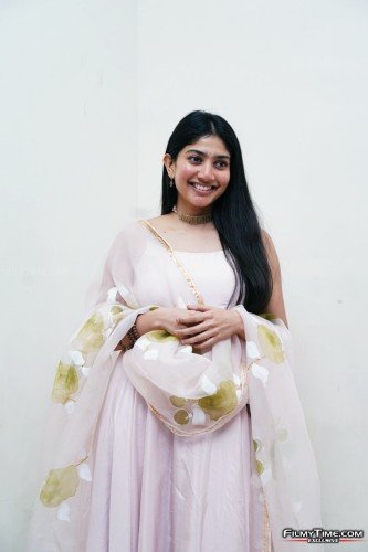 saipallavi-ssr-prerelease-7