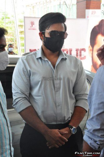 Sai-Teja-And-Sukumar-12