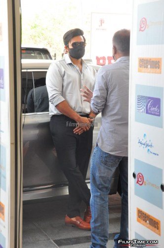 Sai-Teja-And-Sukumar-7