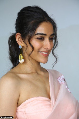 Sakshi-Vaidya-pics-12