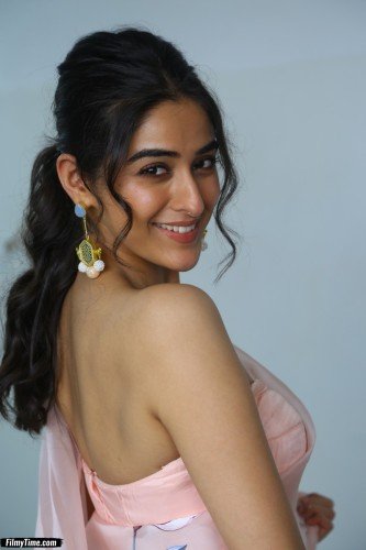 Sakshi-Vaidya-pics-3