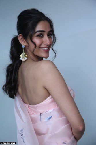 Sakshi-Vaidya-pics-50