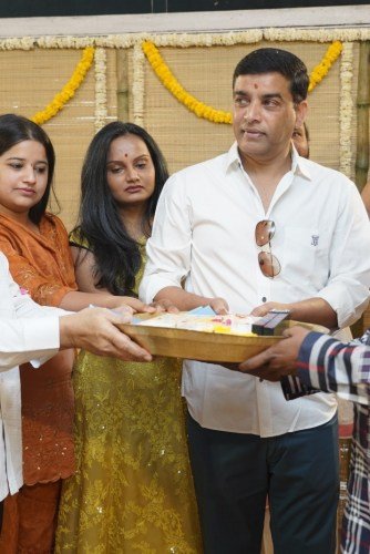Samantha-Shakuntalam-Movie-Oppening-Photos-70