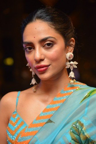 Shobitha-Doolipala-3