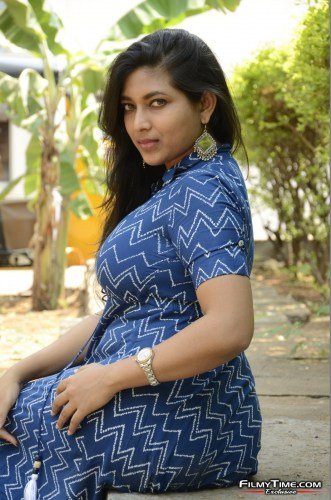 Anchor-Sneha-18