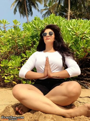 sree-mukhi-goa-hd6