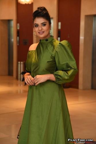 Sreemukhi-latest-photos-7_wm