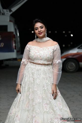 Sreemukhi-Check-Pre-Release-19