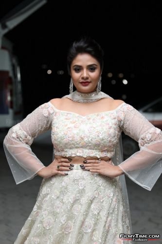 Sreemukhi-Check-Pre-Release-24