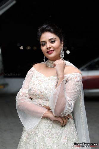 Sreemukhi-Check-Pre-Release-30