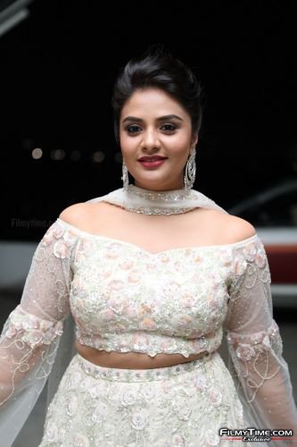 Sreemukhi-Check-Pre-Release-37