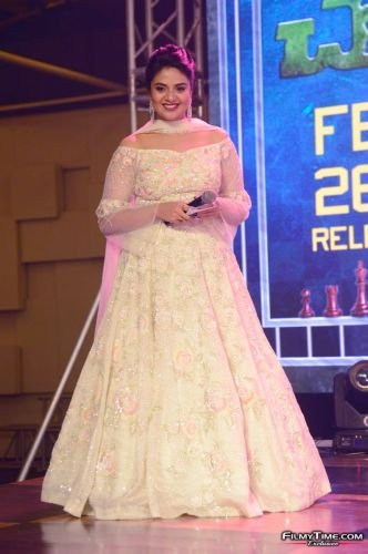 Sreemukhi-Check-Pre-Release-38