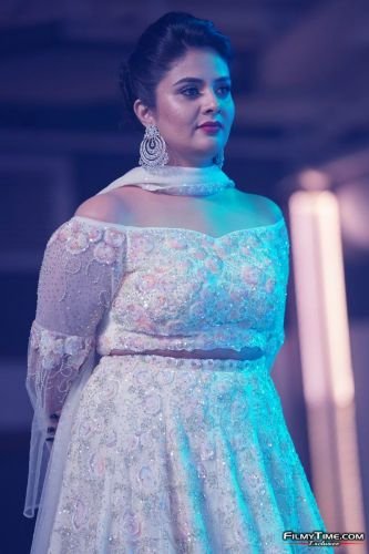 Sreemukhi-Check-Pre-Release-45