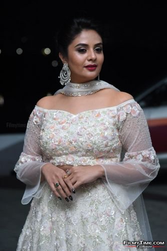 Sreemukhi-Check-Pre-Release-7
