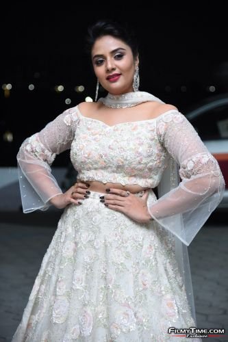 Sreemukhi-Check-Pre-Release-8