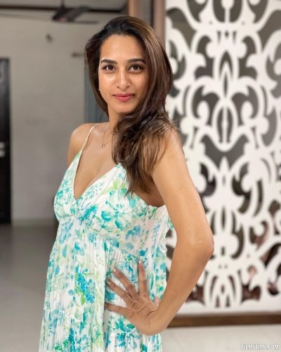 surekhavani-hot-photos-1_wm