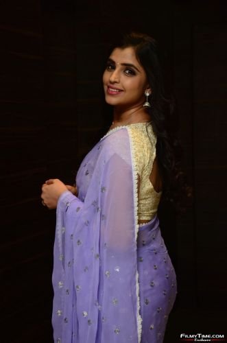 Anchor-shyamala-new-pics-13