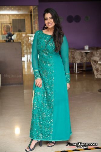 Anchor-Syamala-photos-new-10