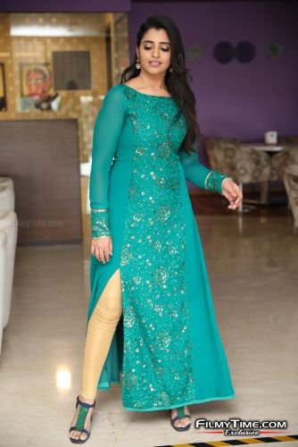 Anchor-Syamala-photos-new-11