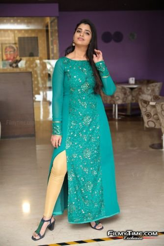 Anchor-Syamala-photos-new-14