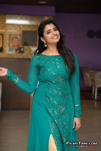 Anchor-Syamala-photos-new-20