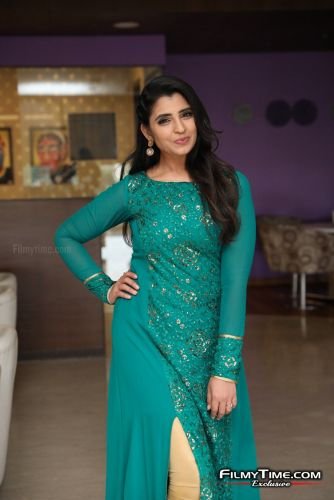 Anchor-Syamala-photos-new-4