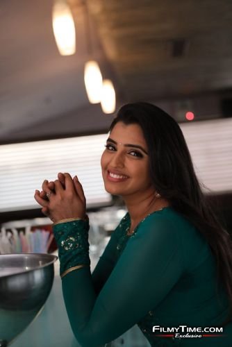 Anchor-Syamala-photos-new-46