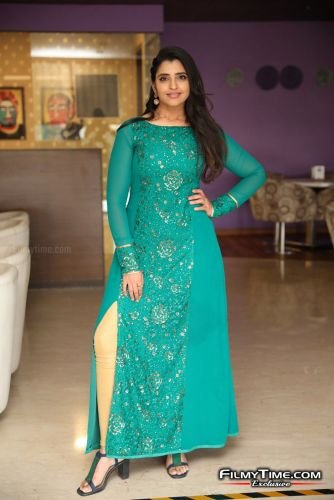 Anchor-Syamala-photos-new-5