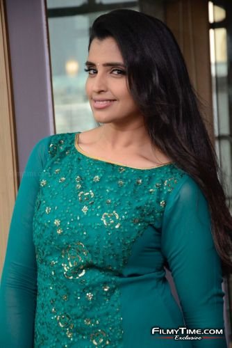 Anchor-Syamala-photos-new-68