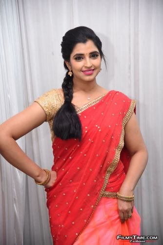 syamala-photos-at-uppena-bb-40