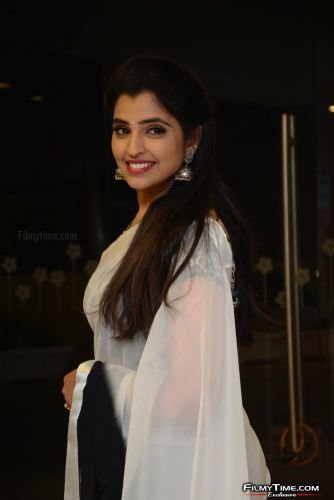 syamala-photos-akshara-prerelease-4