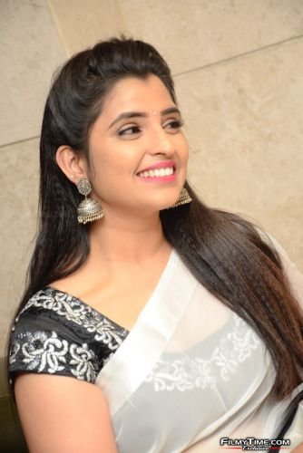 syamala-photos-akshara-prerelease-59