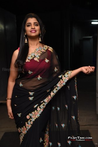 Anchro-Syamala-new-pics-10