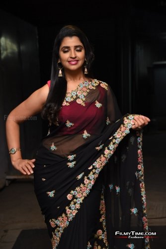 Anchro-Syamala-new-pics-13