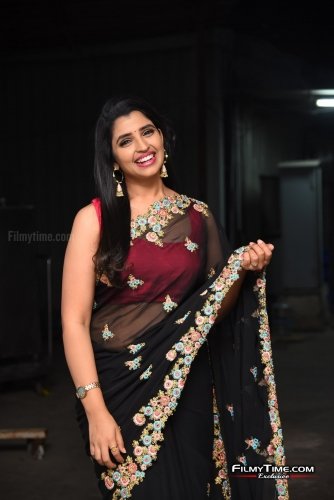 Anchro-Syamala-new-pics-24