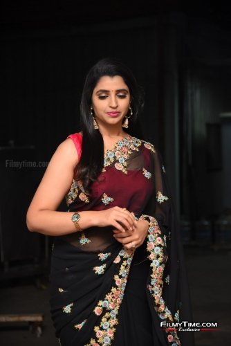 Anchro-Syamala-new-pics-26