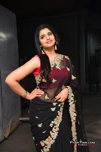 Anchro-Syamala-new-pics-28