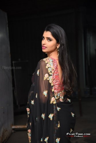 Anchro-Syamala-new-pics-29